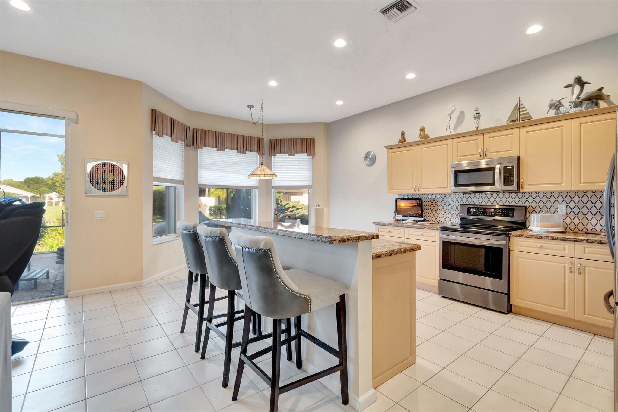 7903 Samara Street Property Photo 12