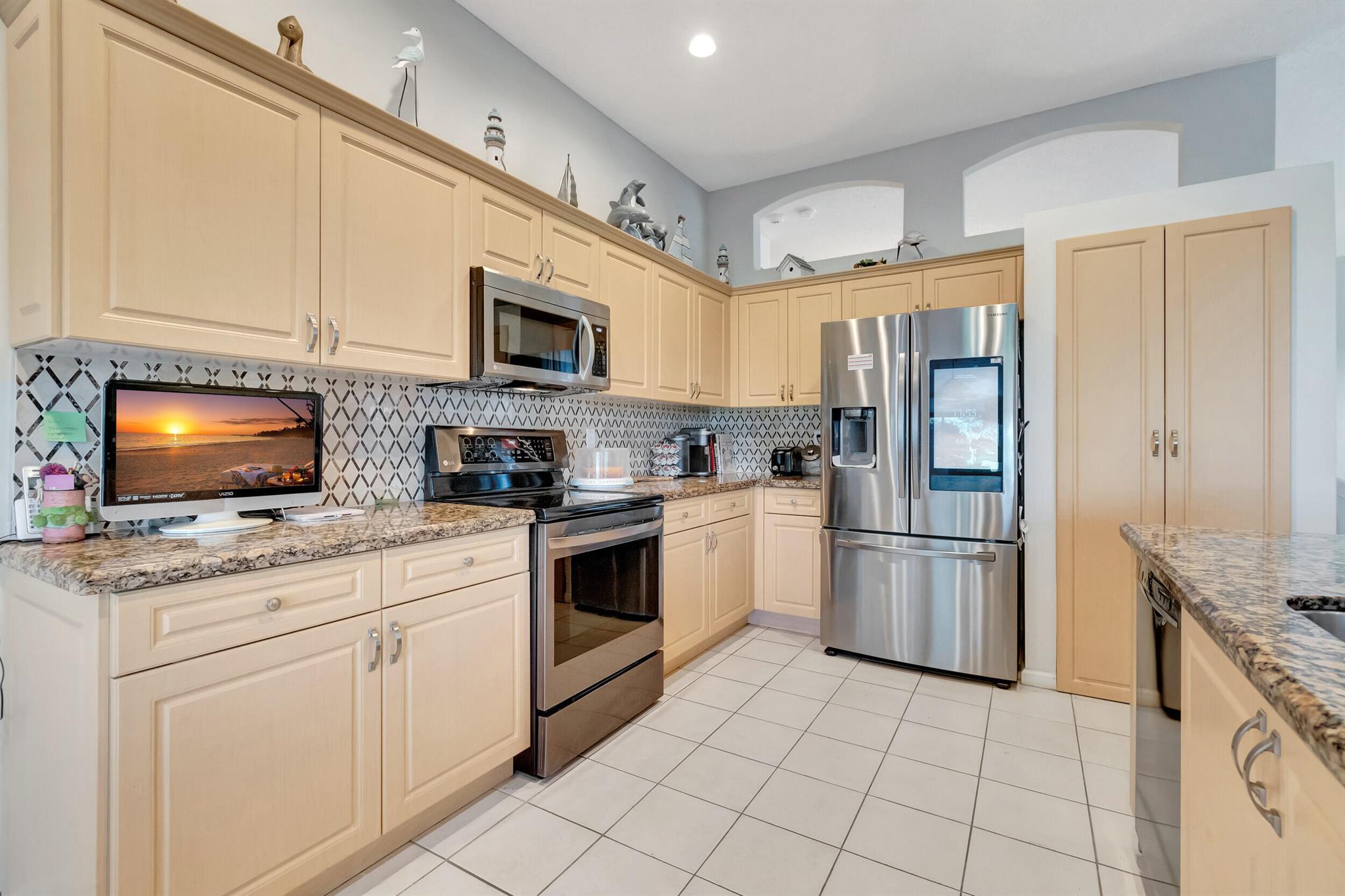 7903 Samara Street Property Photo 14