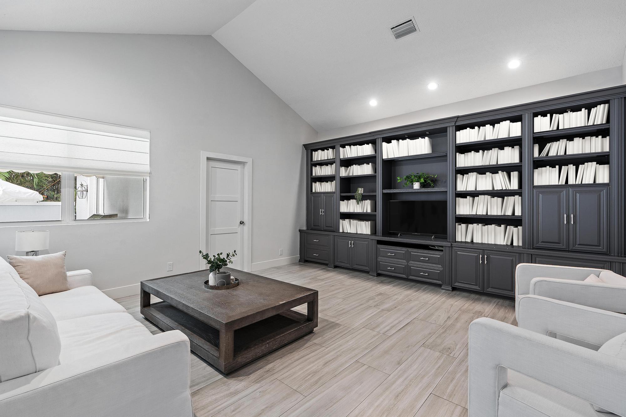 12375 Ridge Road Property Photo 8