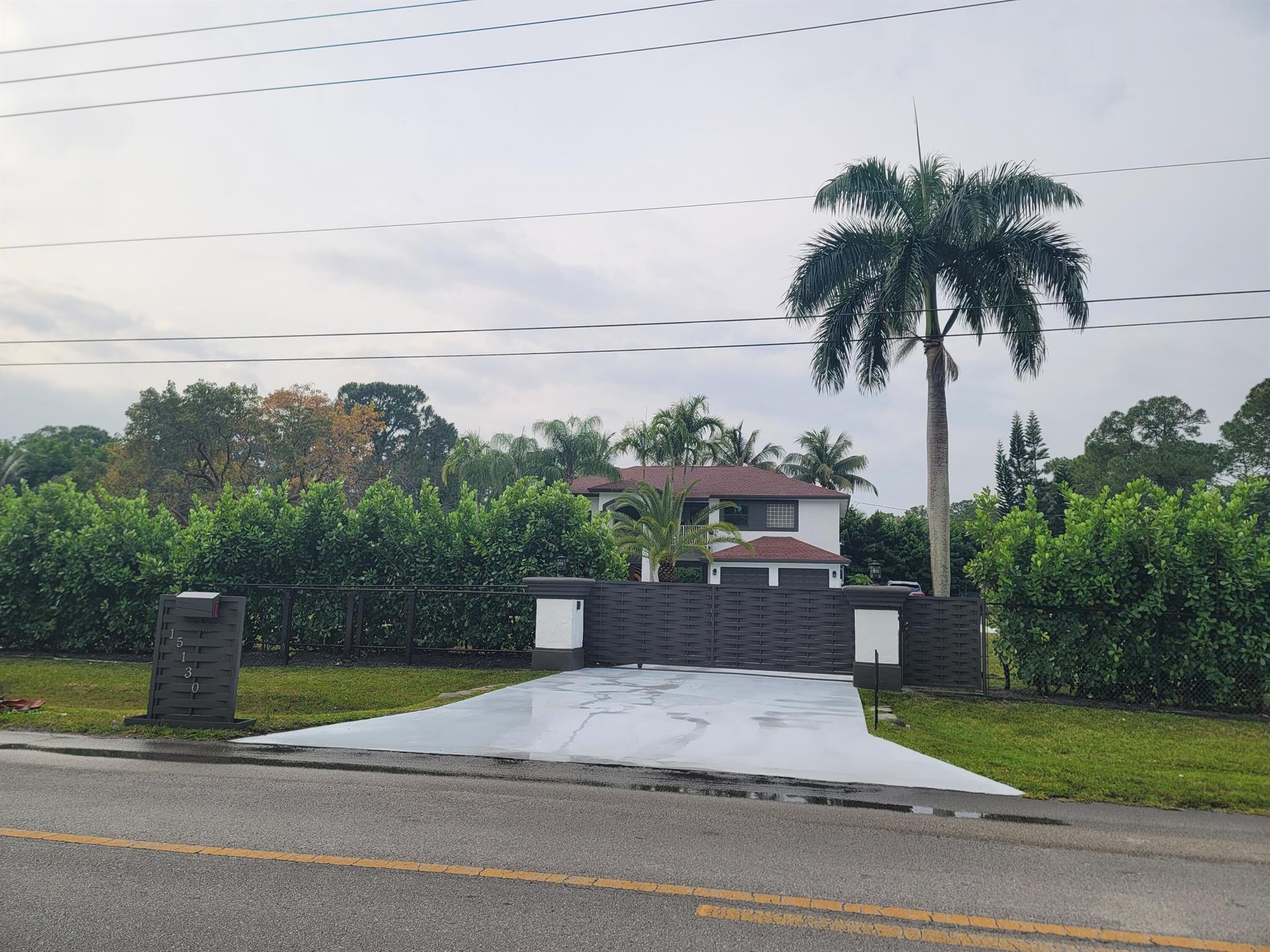 15130 Temple Boulevard Property Photo 3