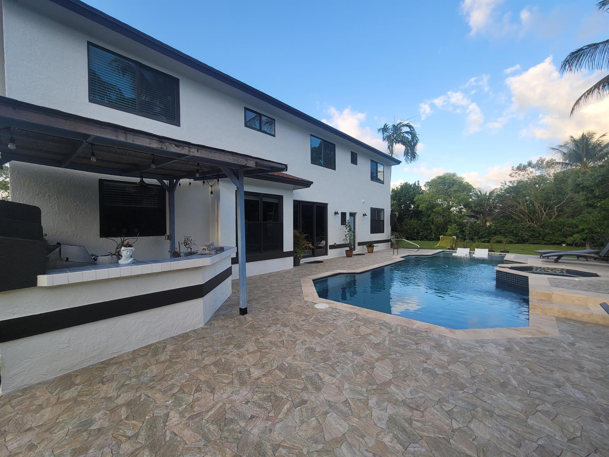 15130 Temple Boulevard Property Photo 15