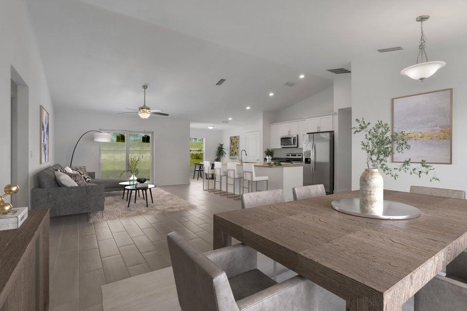 7815 105th Avenue Property Photo 1