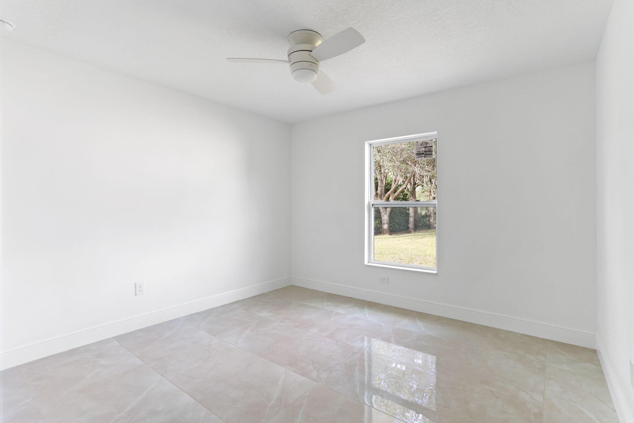 7815 105th Avenue Property Photo 8