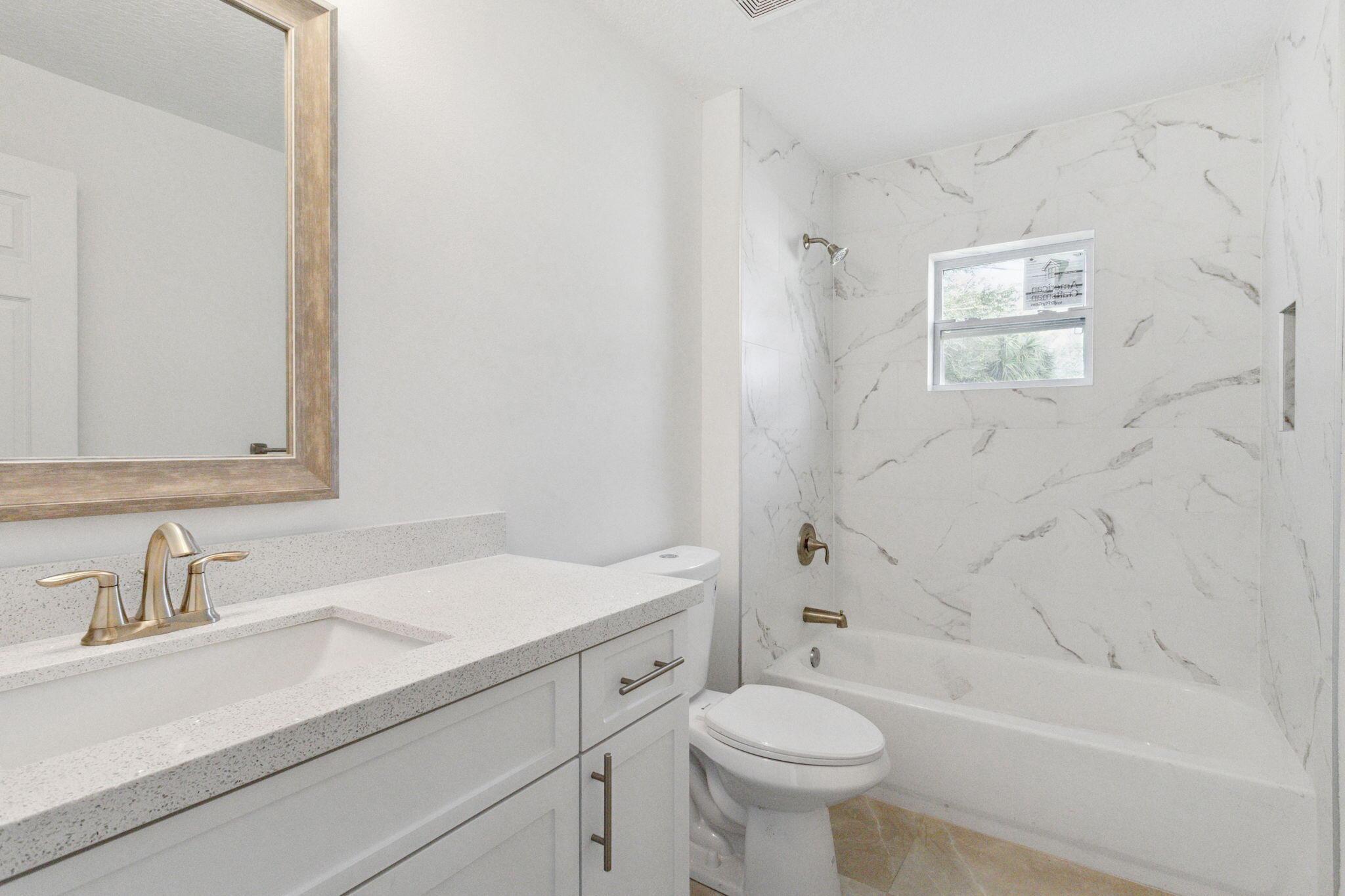 7815 105th Avenue Property Photo 10
