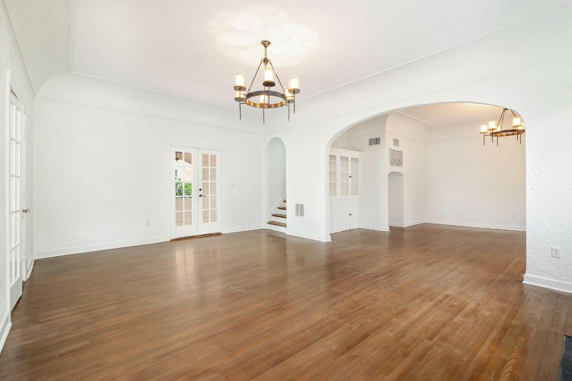 232 Rugby Road Property Photo 5