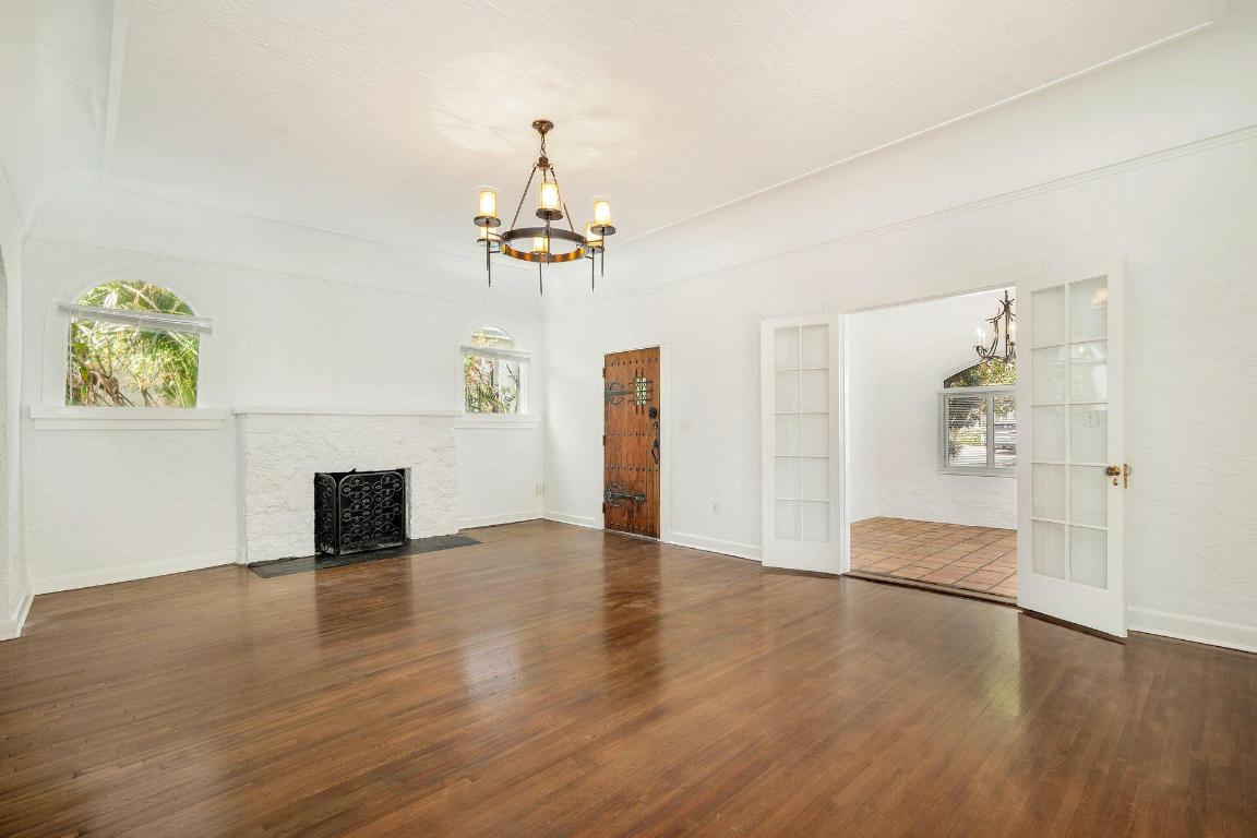 232 Rugby Road Property Photo 6