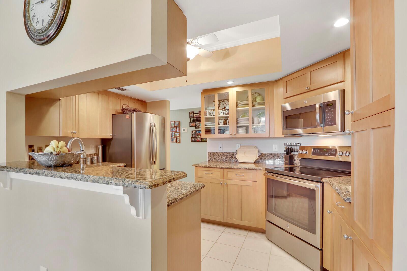 405 Sea Oats Drive B Property Photo 9