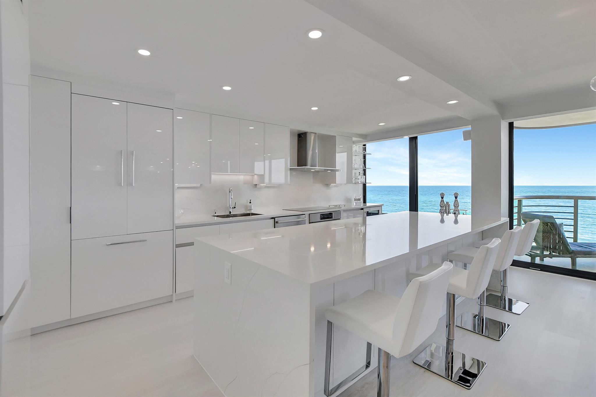 250 S Ocean Boulevard 3c Property Photo 4