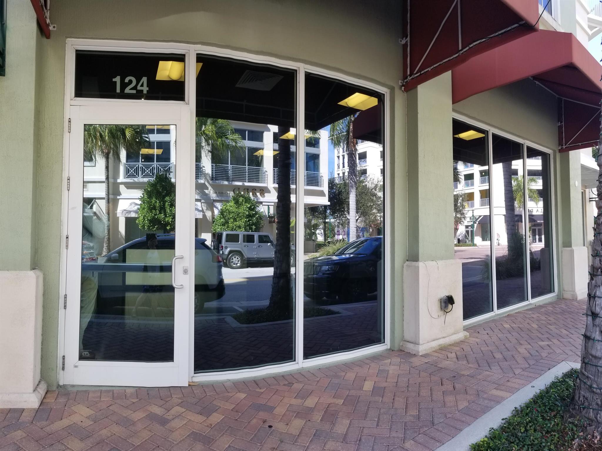 124 N Breakwater Court Property Photo 7