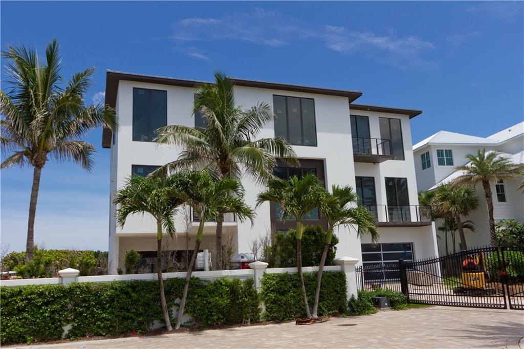 8120 S Ocean Drive Property Photo 1