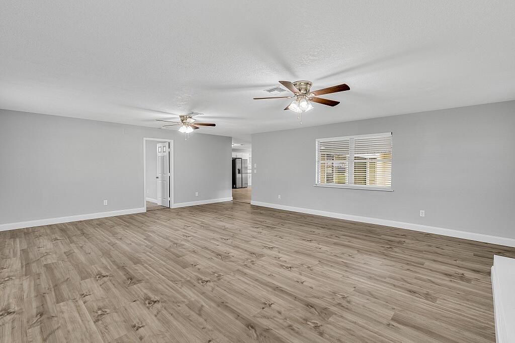 8395 91st Avenue Property Photo 16