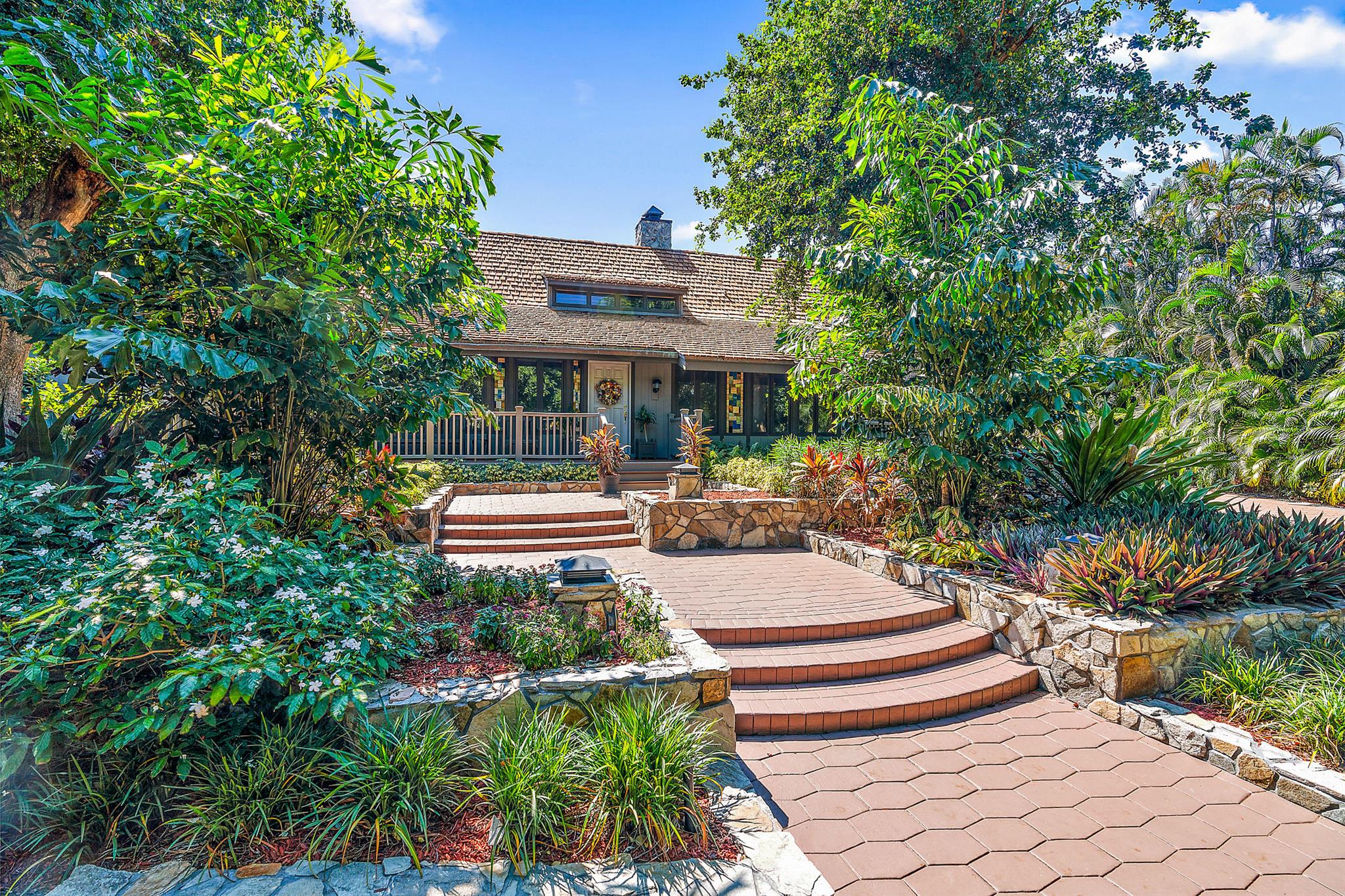 12085 Banyan Road Property Photo 3
