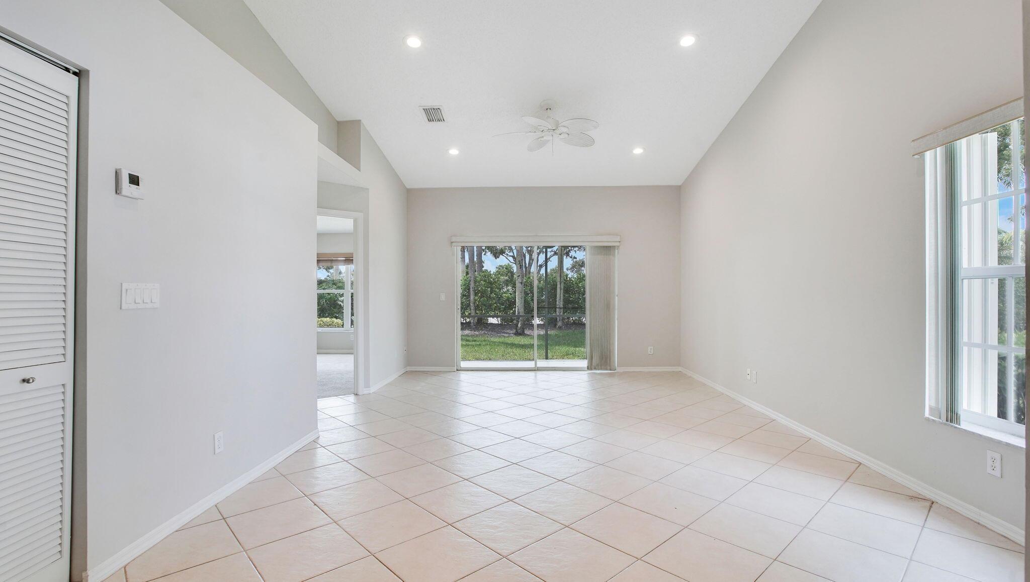 8602 Logia Circle Property Photo 4