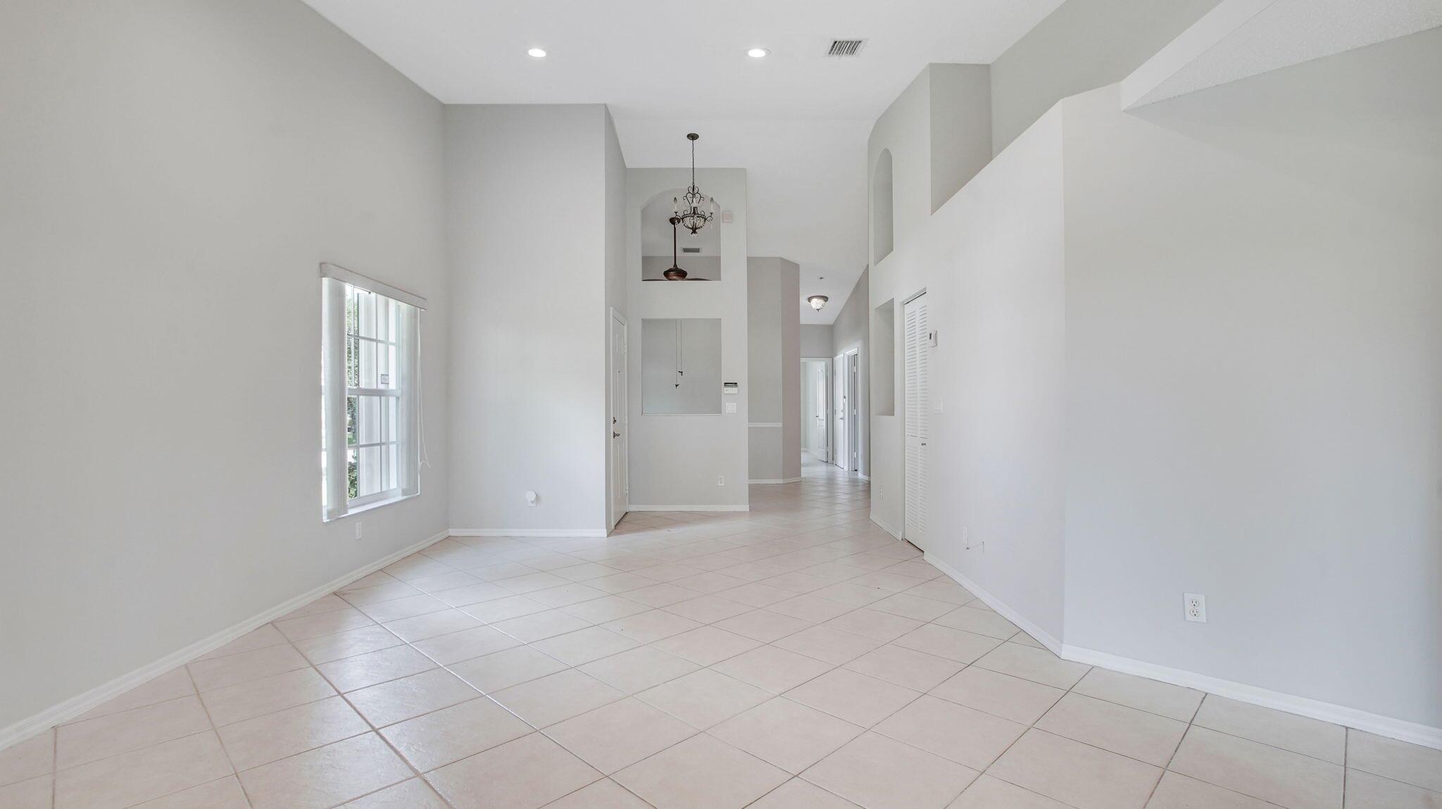 8602 Logia Circle Property Photo 7