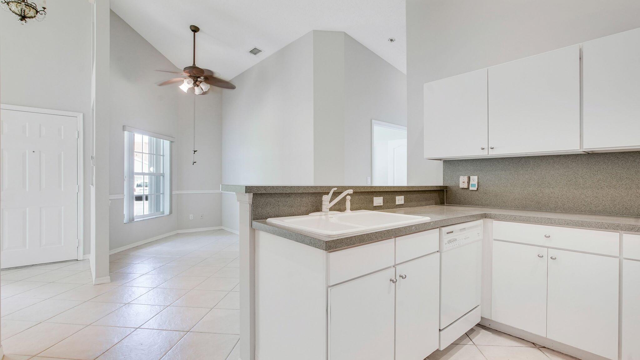 8602 Logia Circle Property Photo 11
