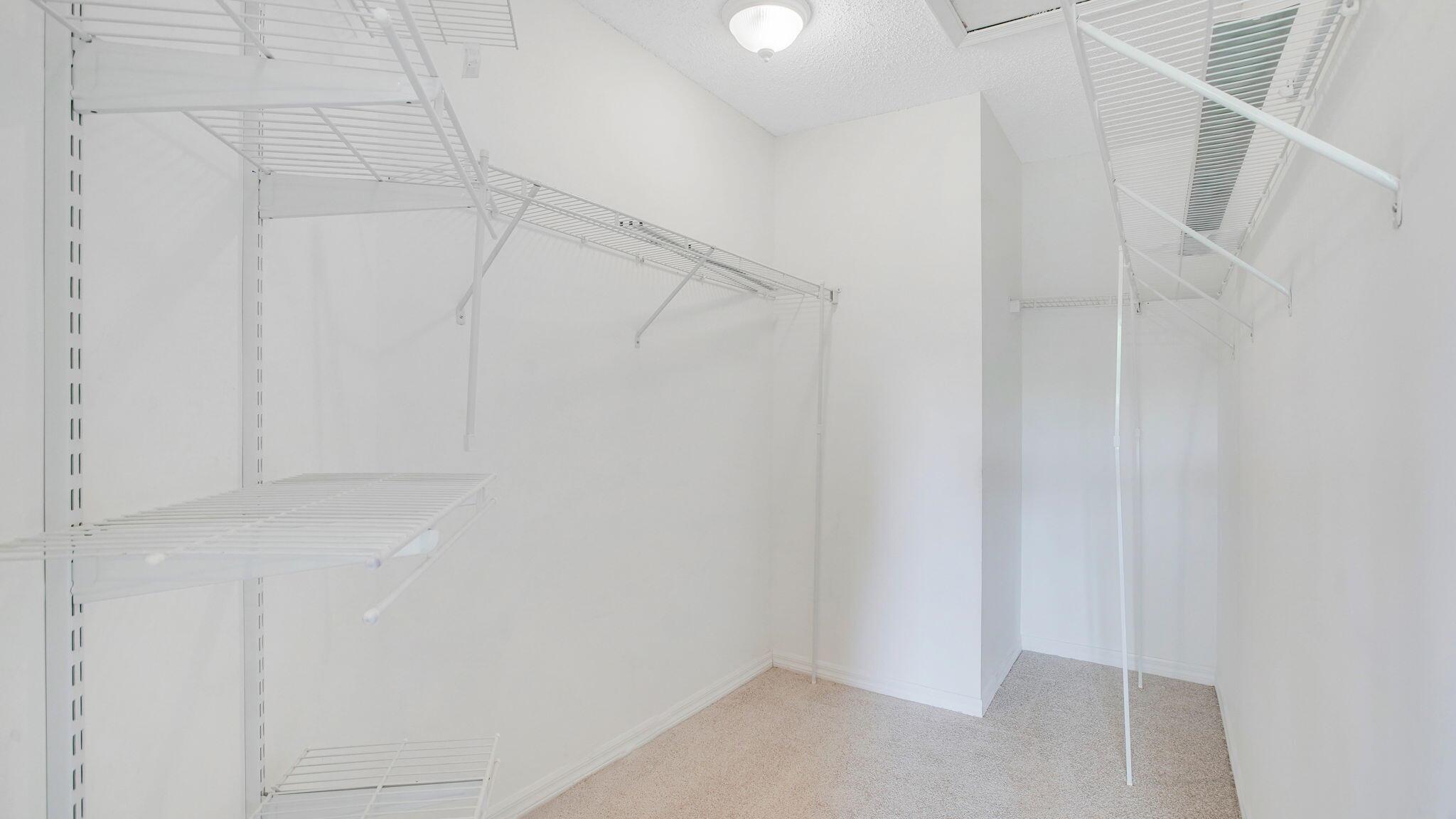 8602 Logia Circle Property Photo 19