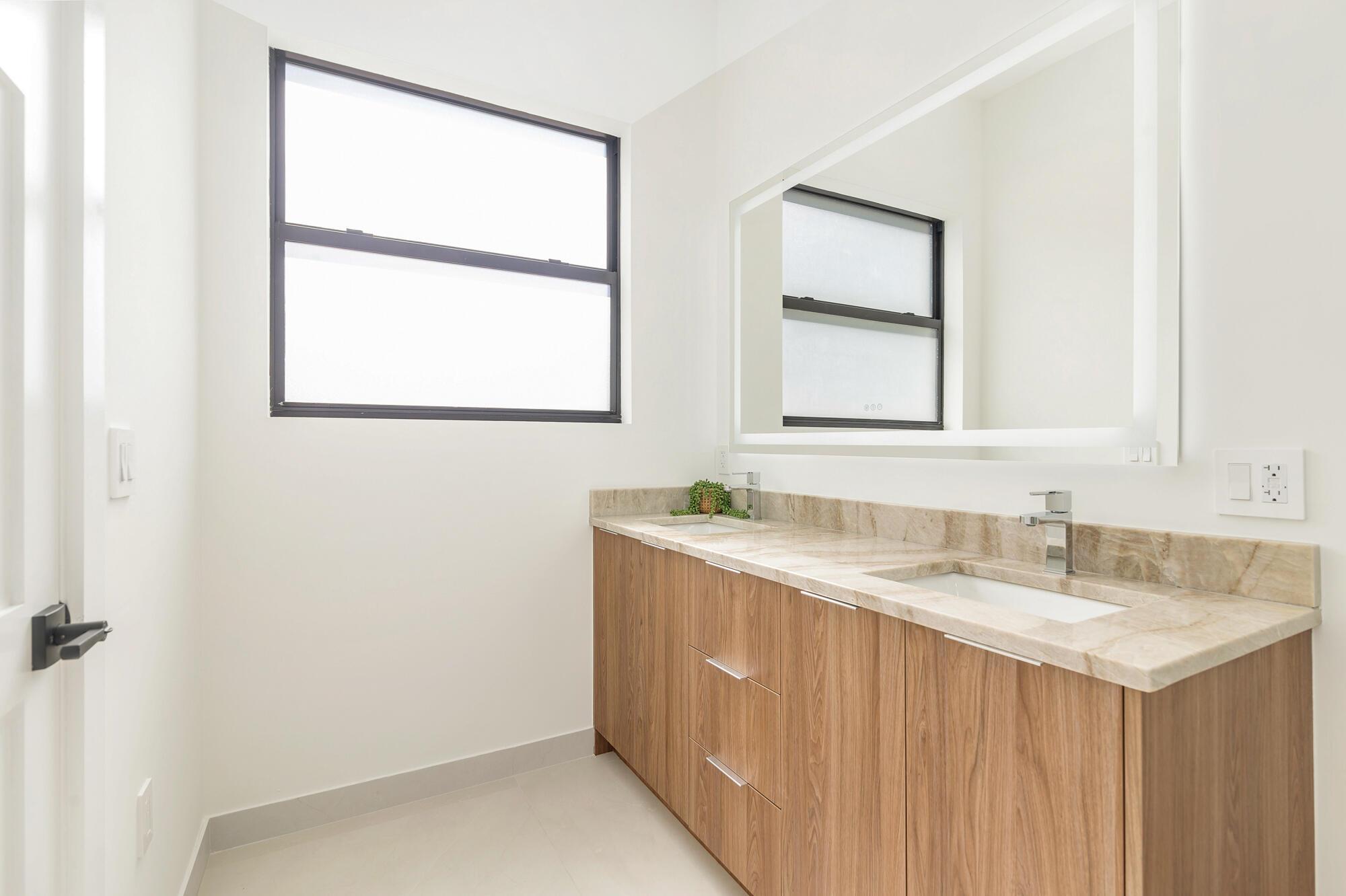 363 31st Court Property Photo 18