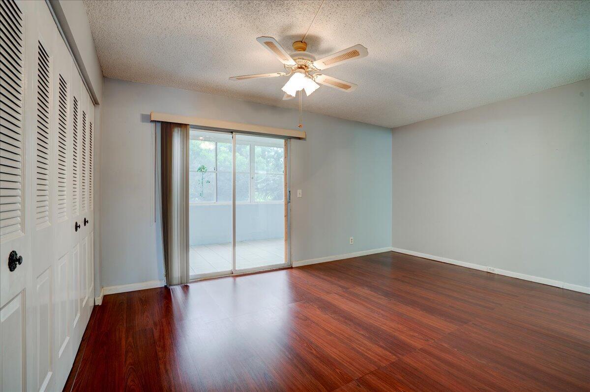 250 Southampton C Property Photo 15