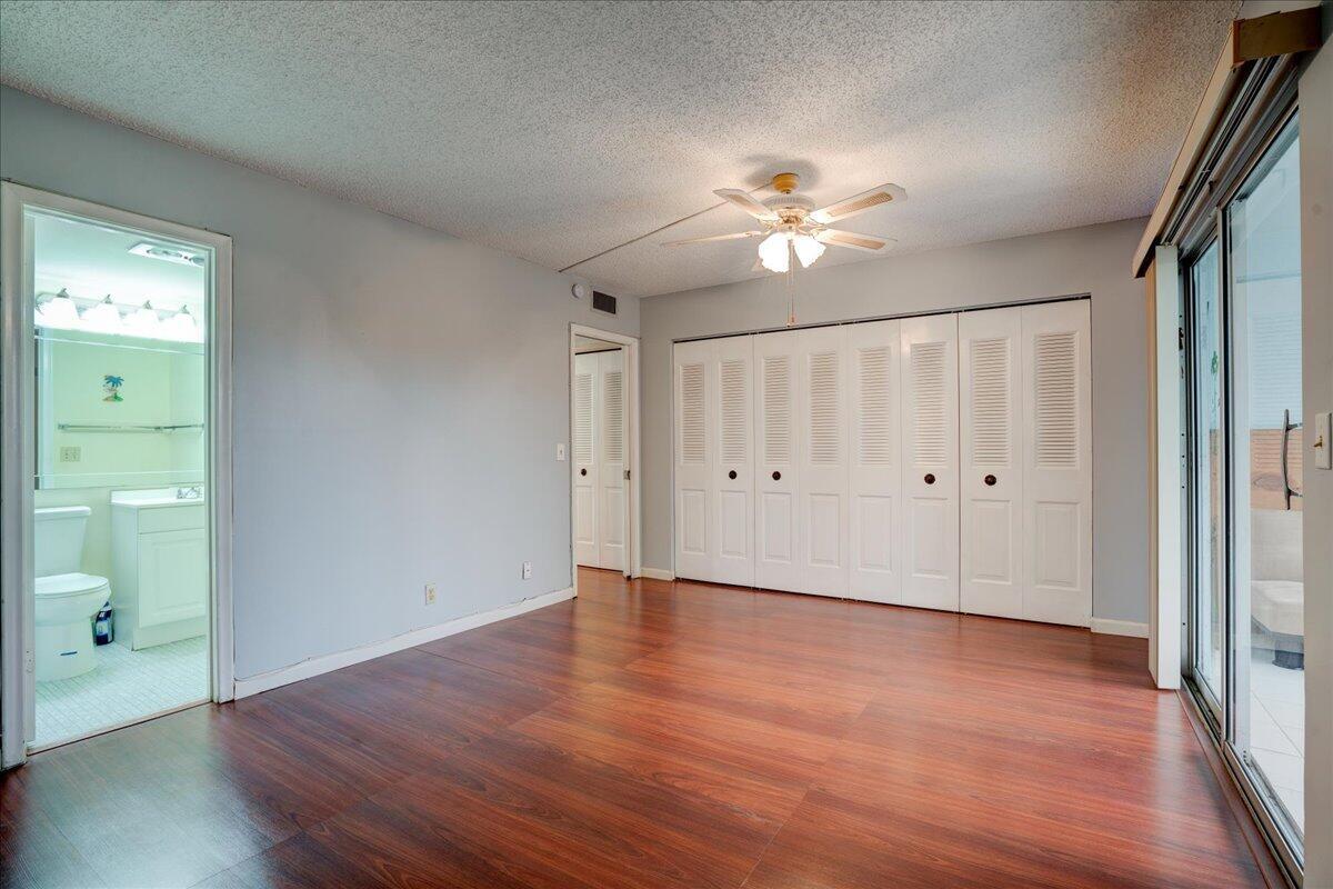 250 Southampton C Property Photo 17