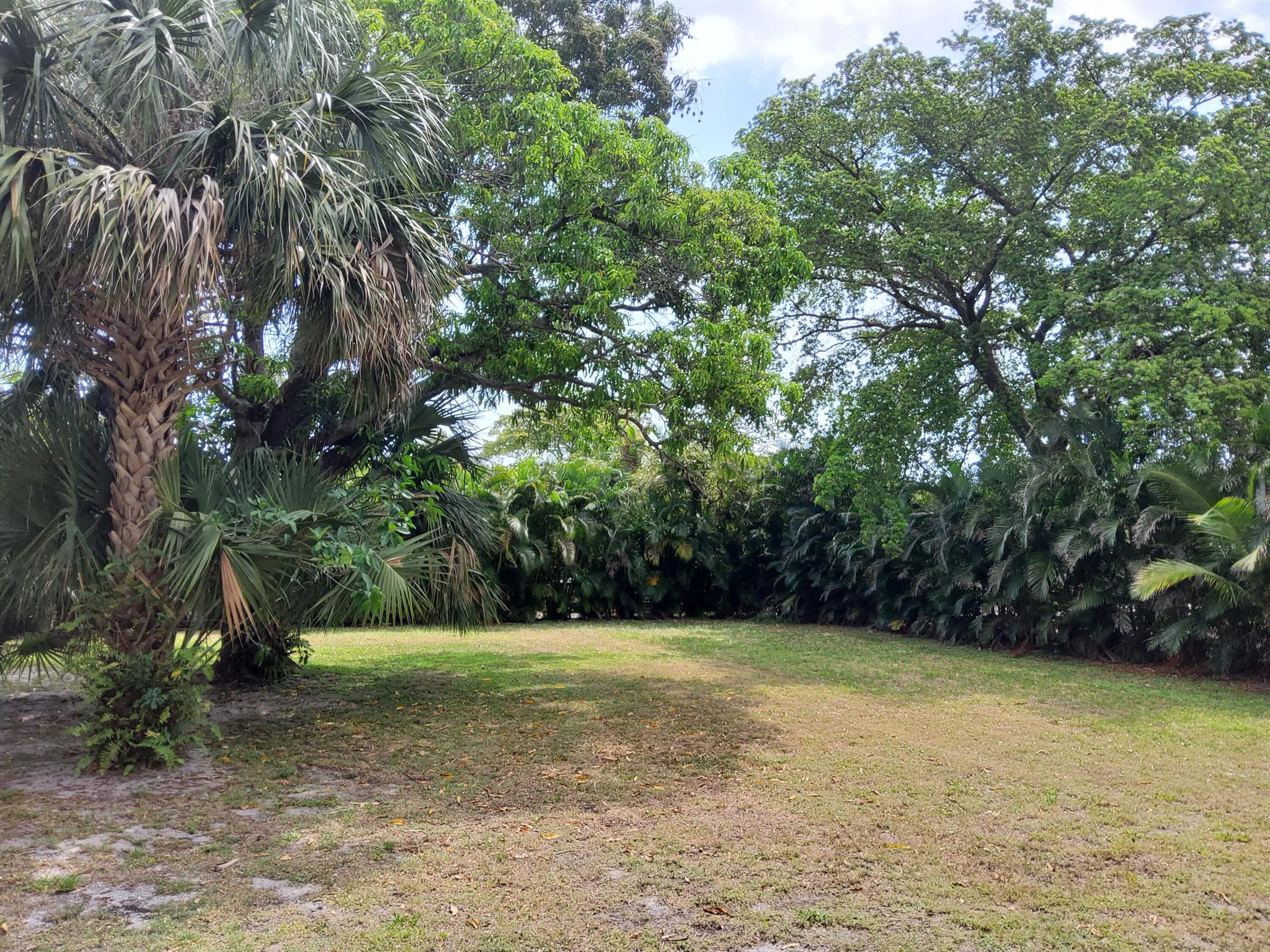 1017 Ardmore Road Property Photo 2