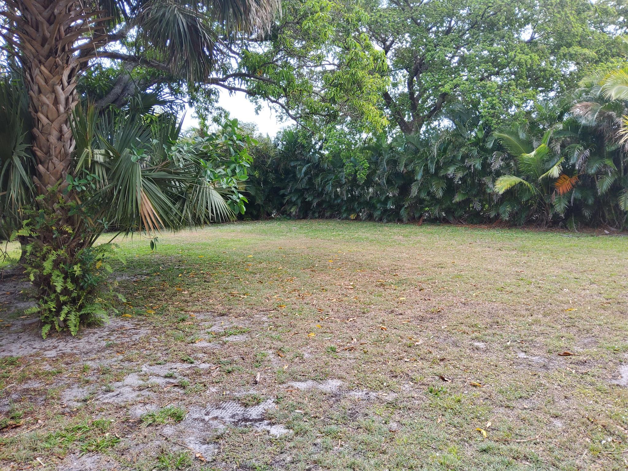 1017 Ardmore Road Property Photo 4