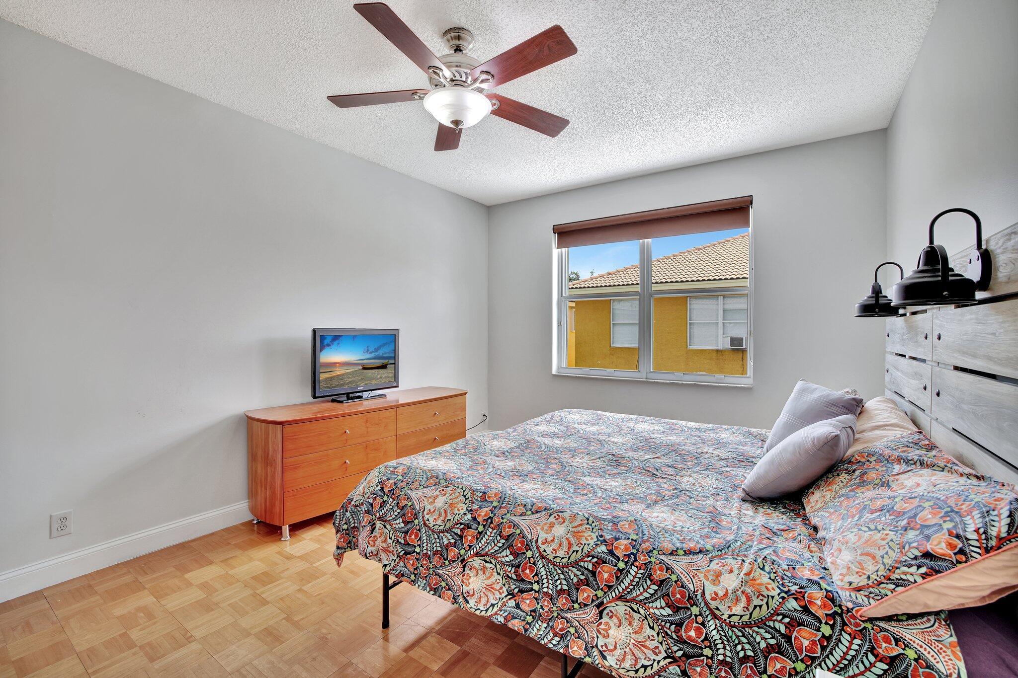 3768 Sw 50th Court Property Photo 42