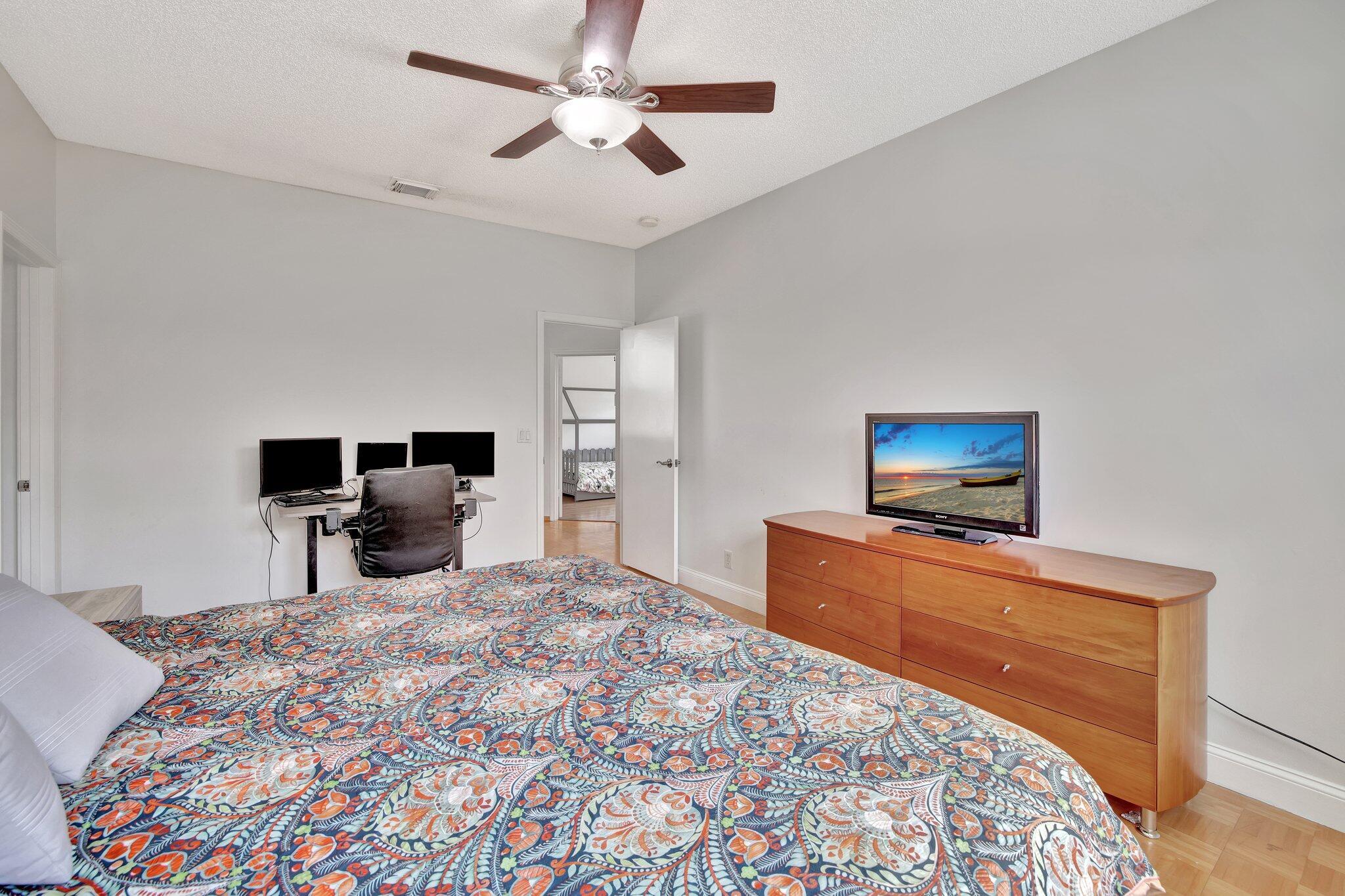 3768 Sw 50th Court Property Photo 43