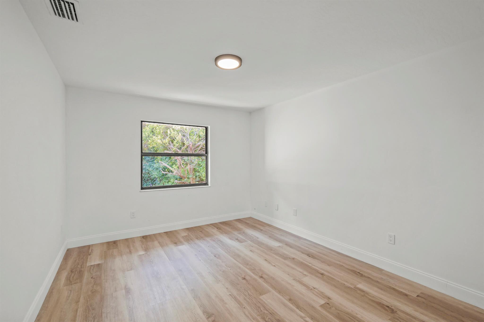 661 Jordan Avenue Property Photo 12