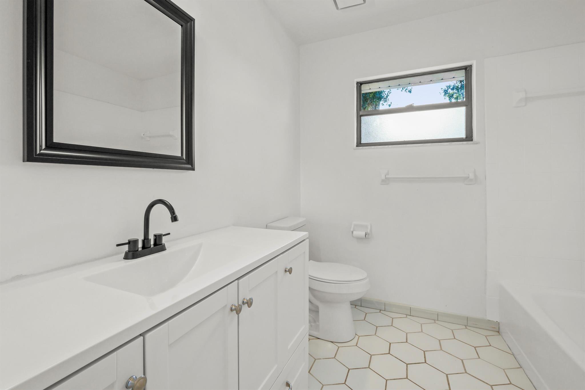 661 Jordan Avenue Property Photo 16