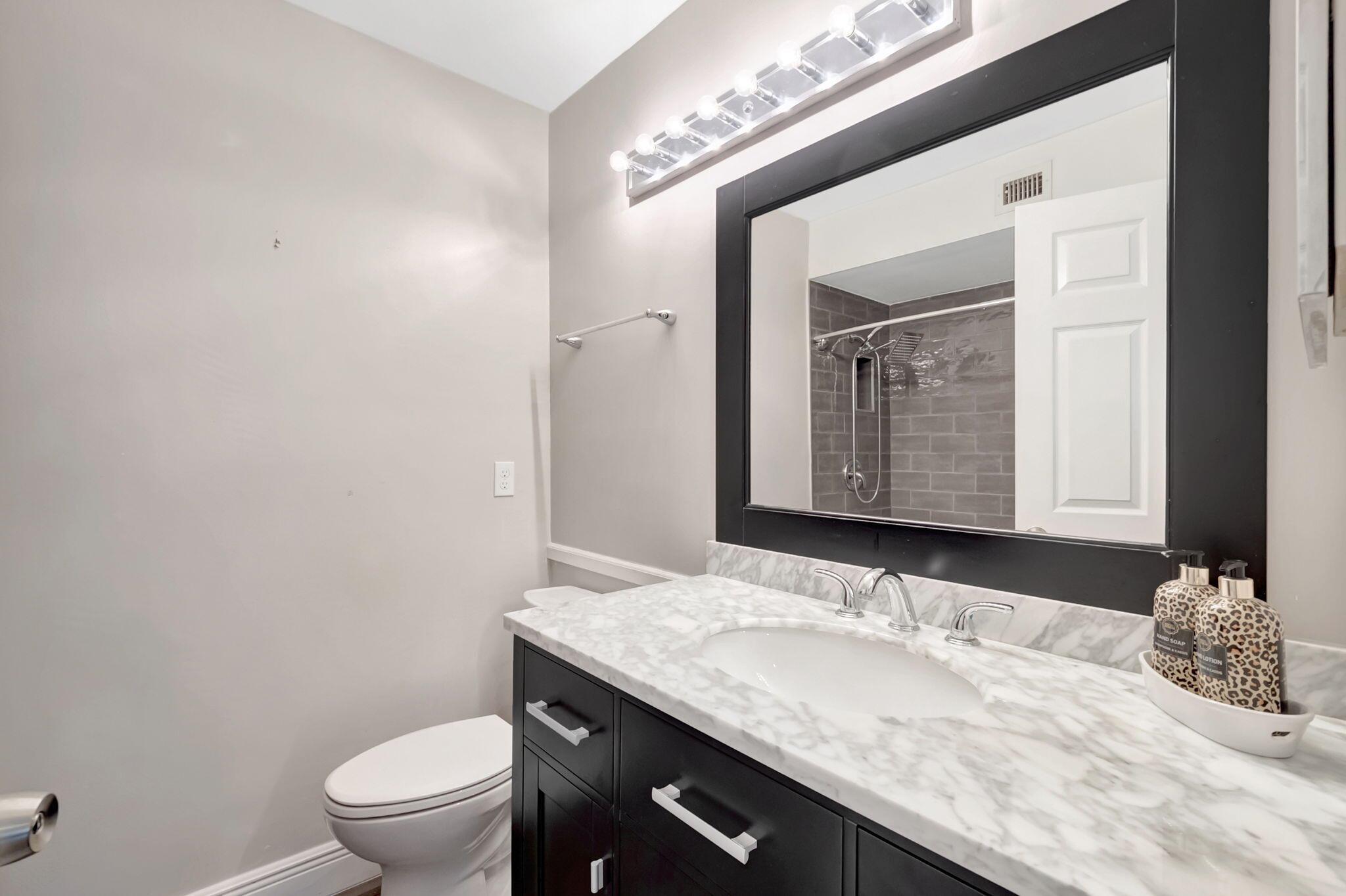 5298 Buckhead Circle 1040 Property Photo 16