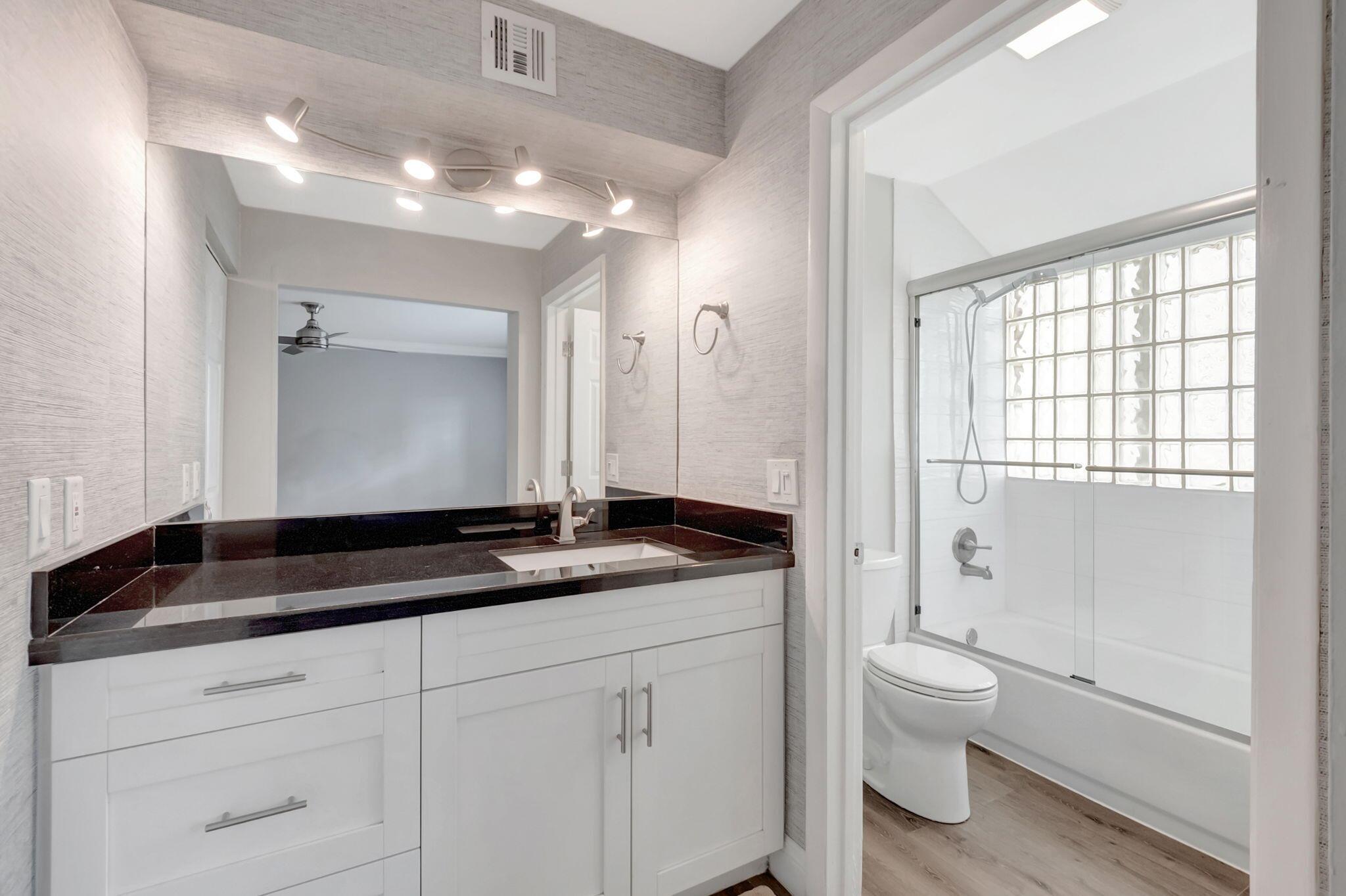 5298 Buckhead Circle 1040 Property Photo 17