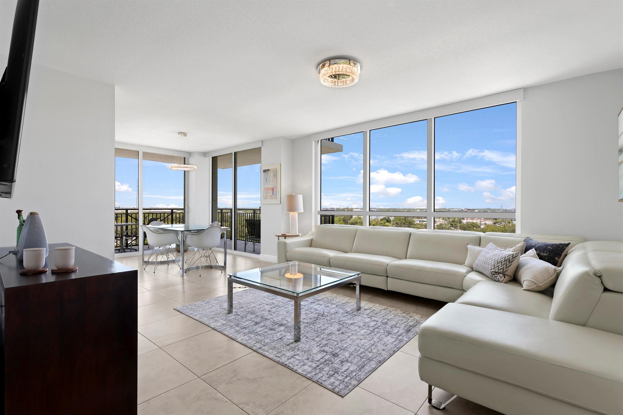 610 W Las Olas Boulevard 813n Property Photo 2