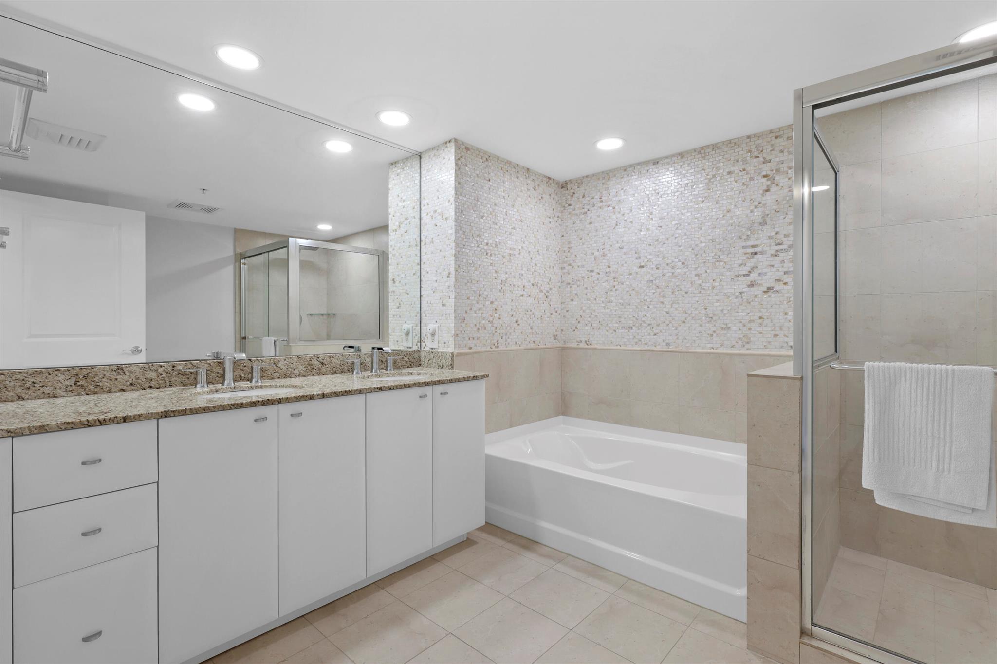 610 W Las Olas Boulevard 813n Property Photo 14