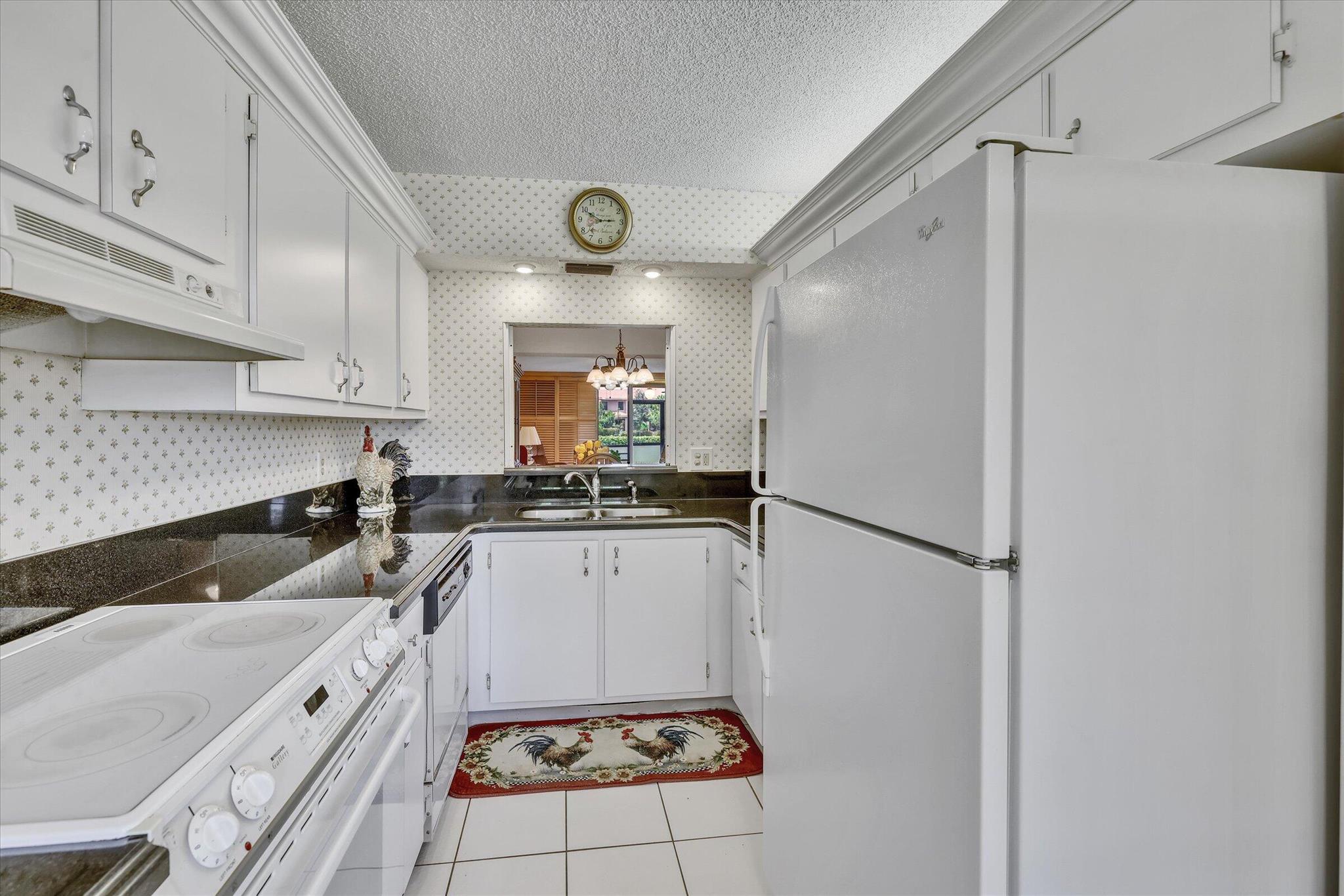 23099 Barwood Lane N 102 Property Photo 5