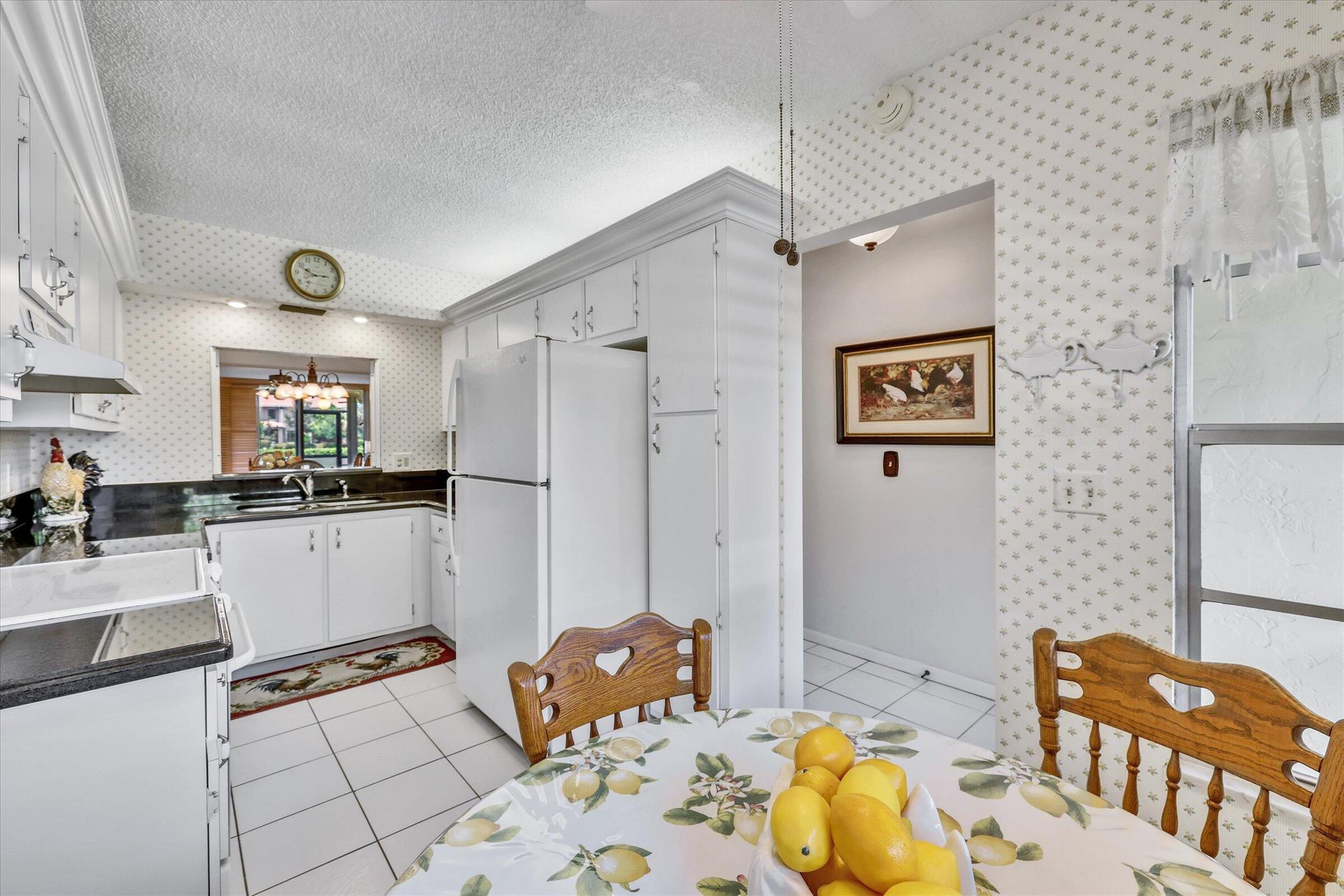 23099 Barwood Lane N 102 Property Photo 9