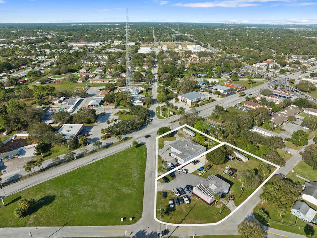 2633 Okeechobee Road Property Photo 12
