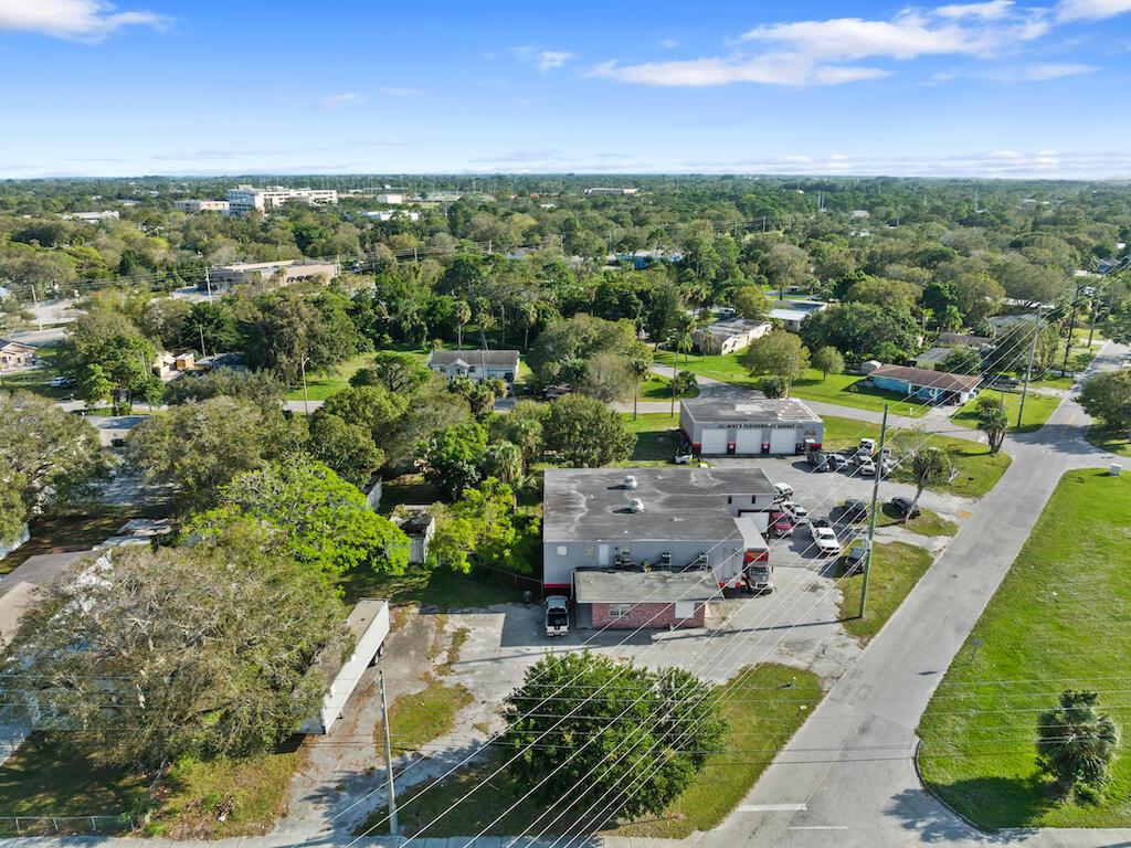 2633 Okeechobee Road Property Photo 20