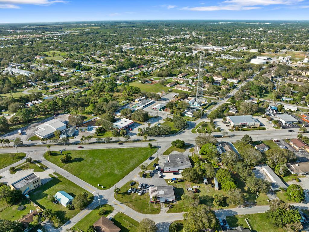 2633 Okeechobee Road Property Photo 23