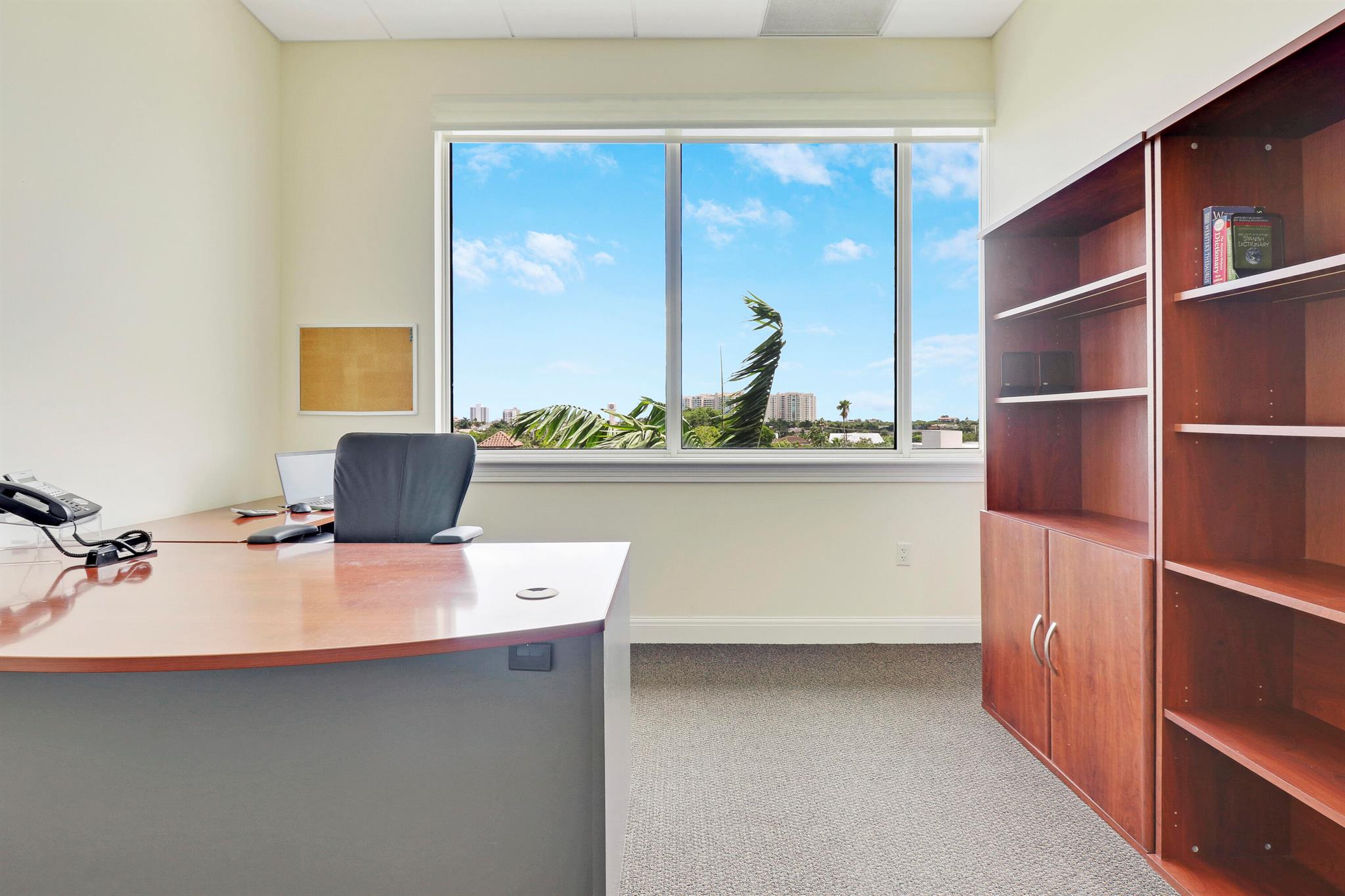 6751 N Federal Highway 400 401 402 403 Property Photo 11