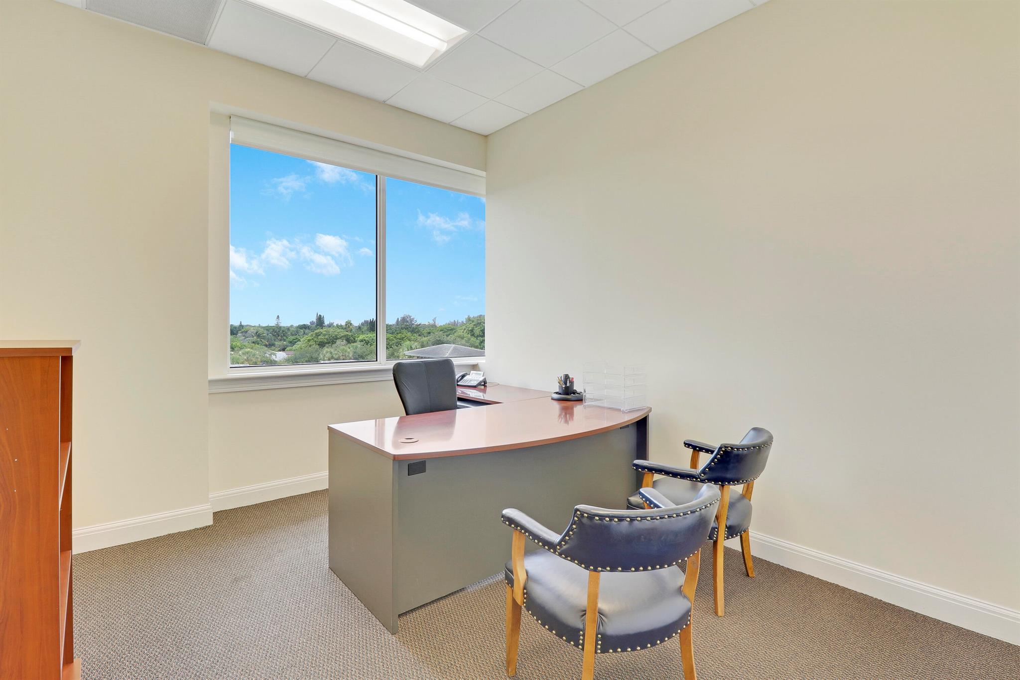 6751 N Federal Highway 400 401 402 403 Property Photo 12