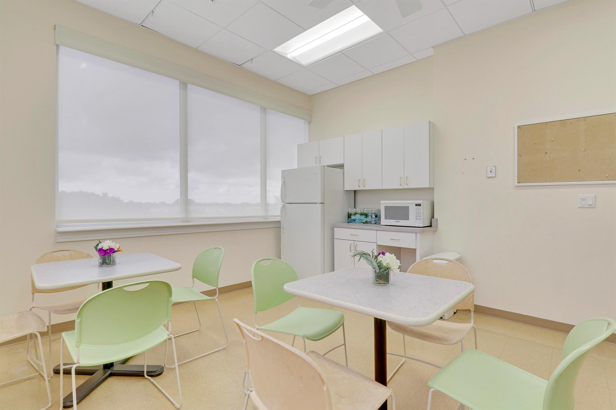 6751 N Federal Highway 400 401 402 403 Property Photo 17