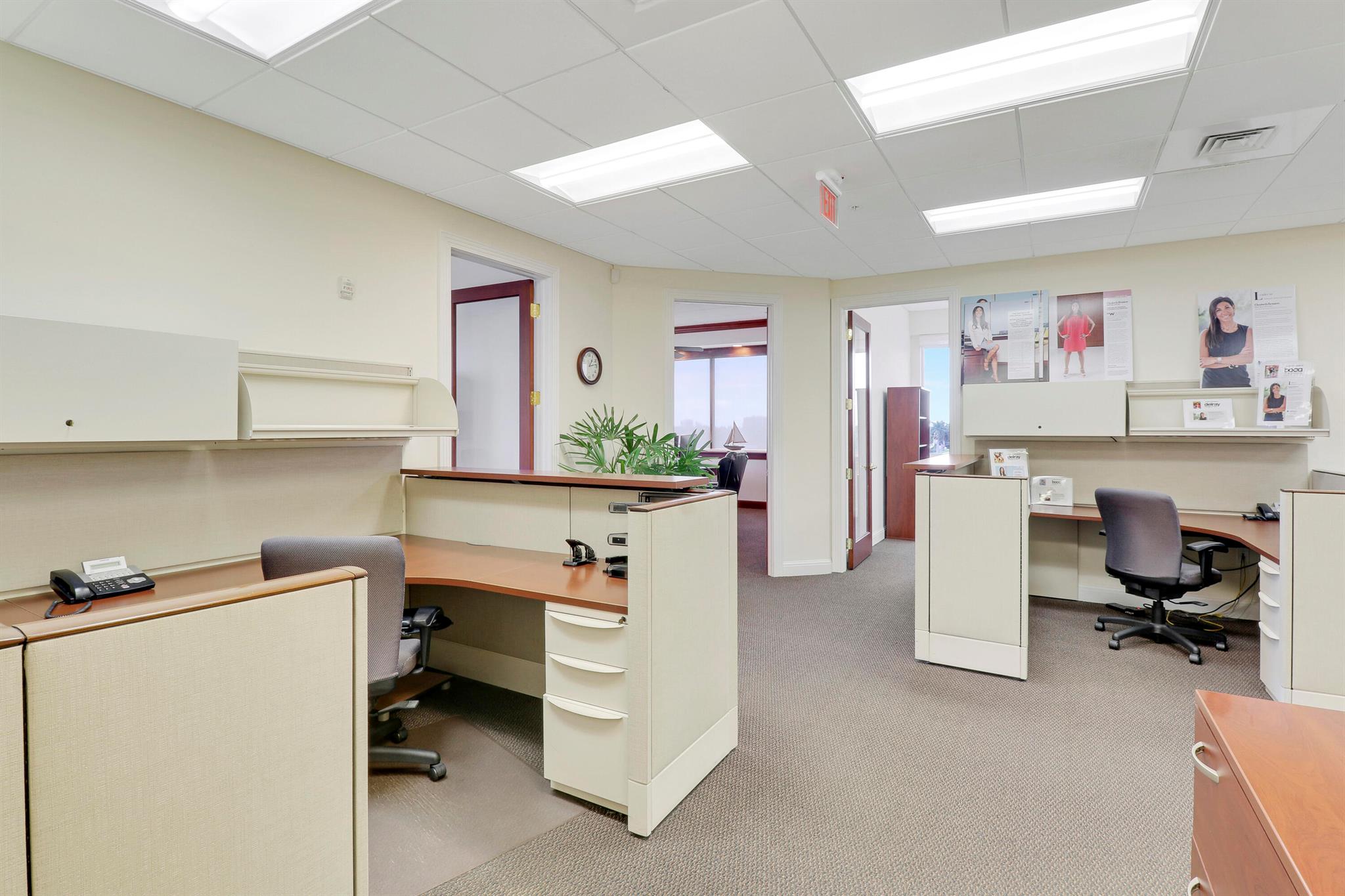 6751 N Federal Highway 400 401 402 403 Property Photo 22