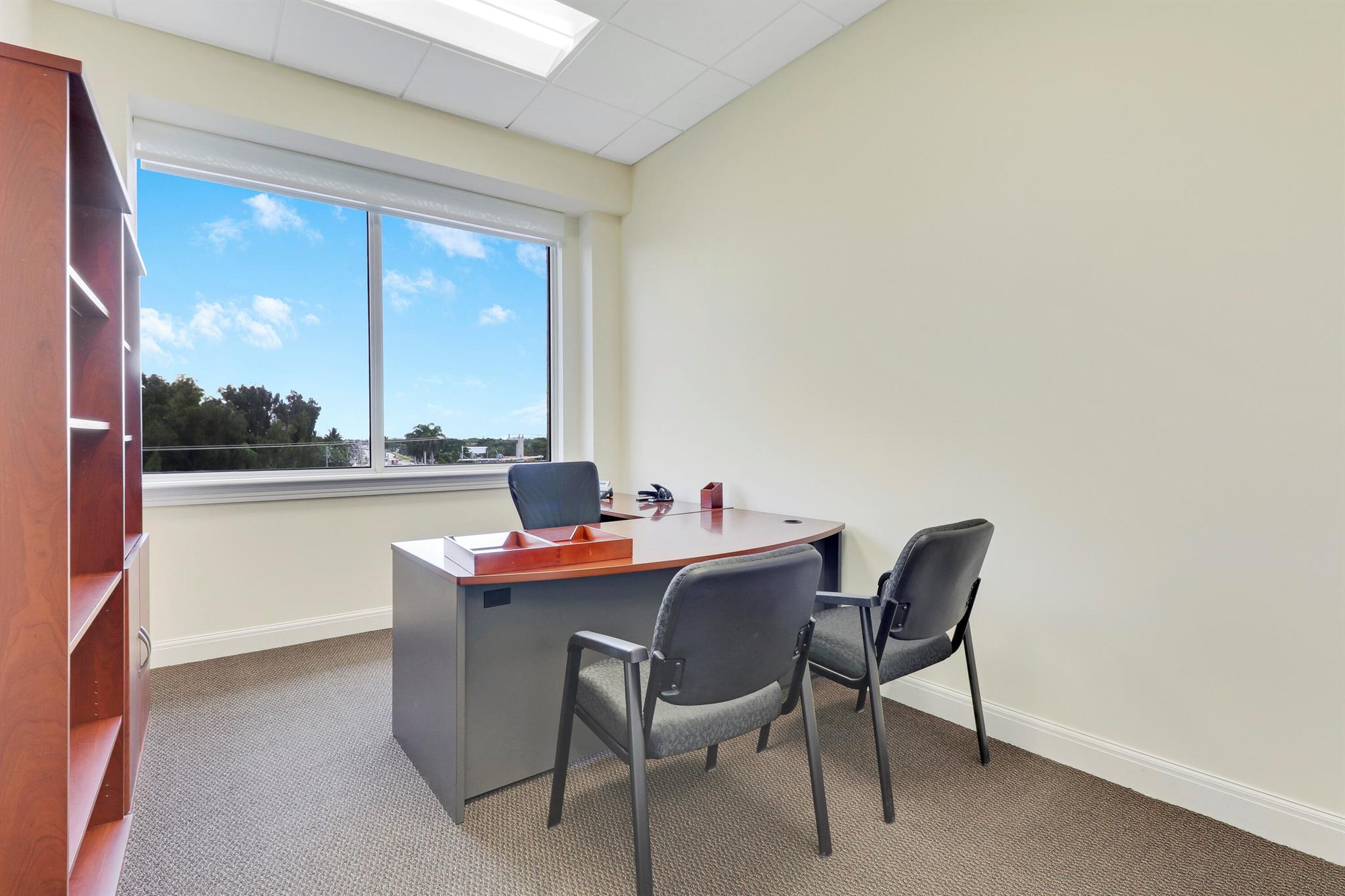 6751 N Federal Highway 400 401 402 403 Property Photo 25