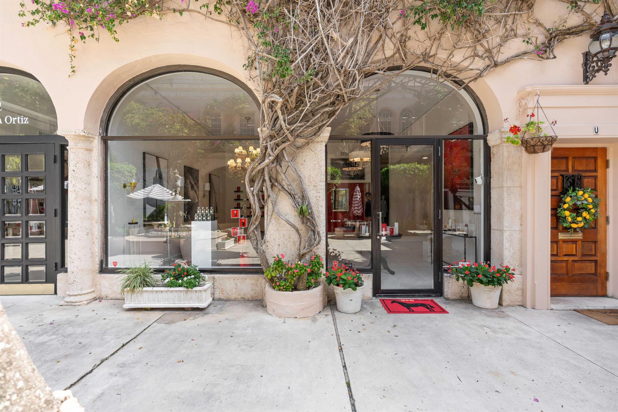 256 Worth Avenue Property Photo 2