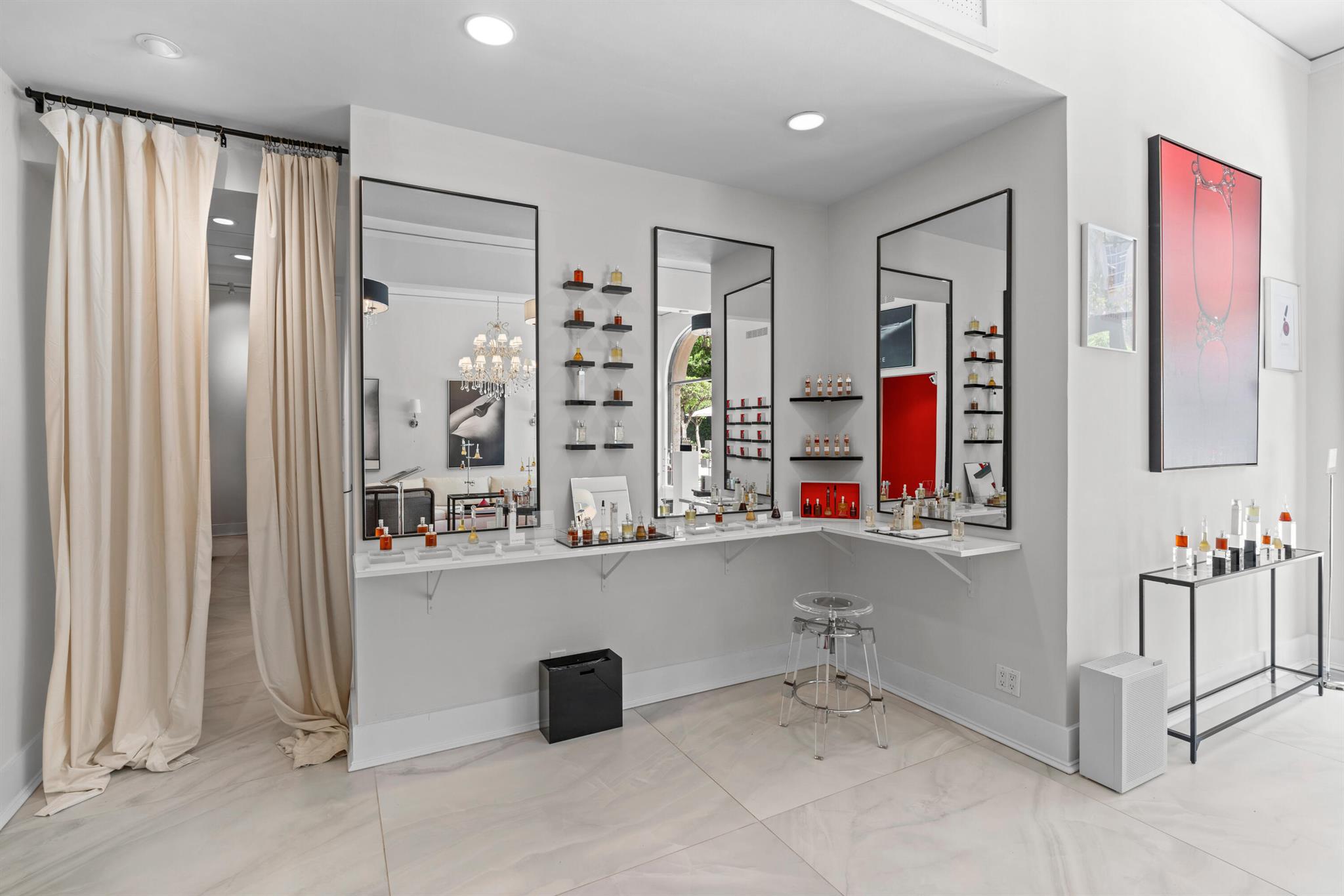 256 Worth Avenue Property Photo 8