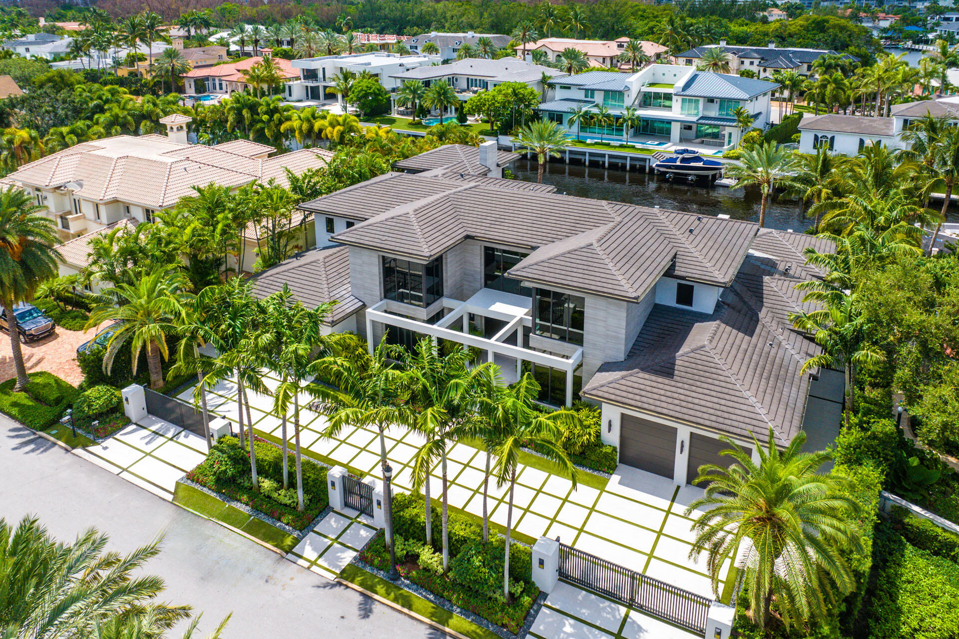144 W Coconut Palm Road Property Photo 1