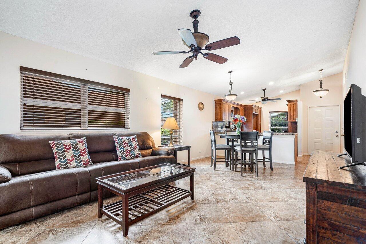 8068 Sweetbriar Way Property Photo 15