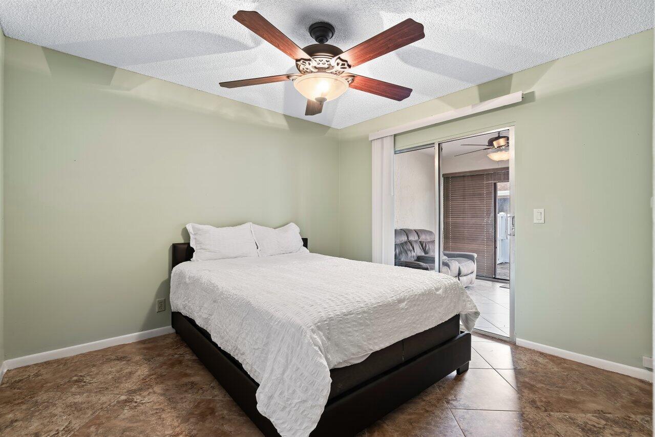 8068 Sweetbriar Way Property Photo 16