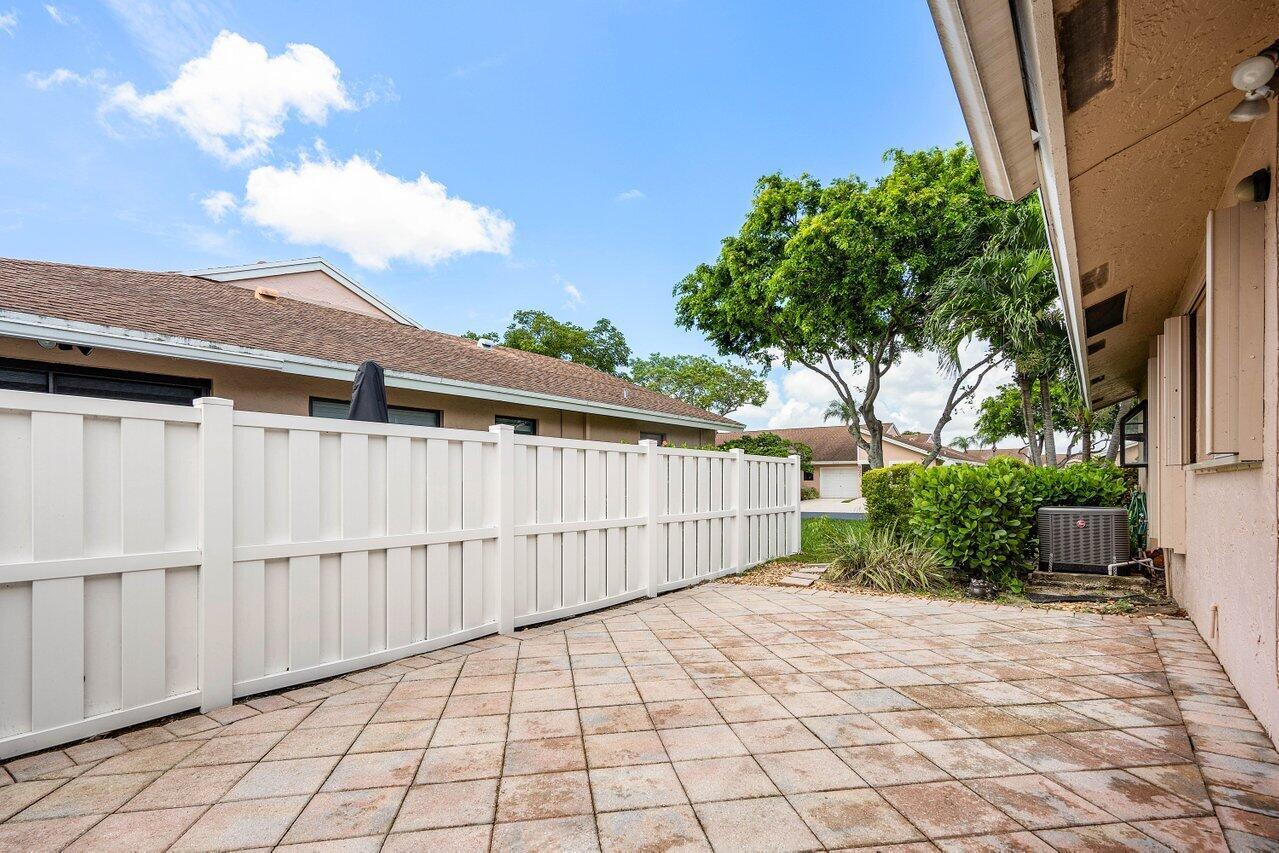 8068 Sweetbriar Way Property Photo 27
