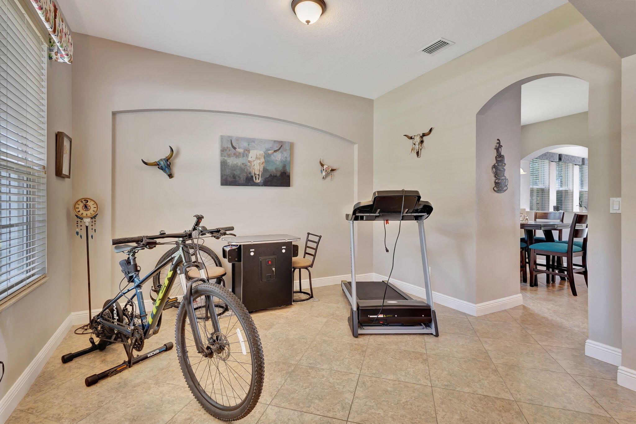 17186 76th Street N Property Photo 8
